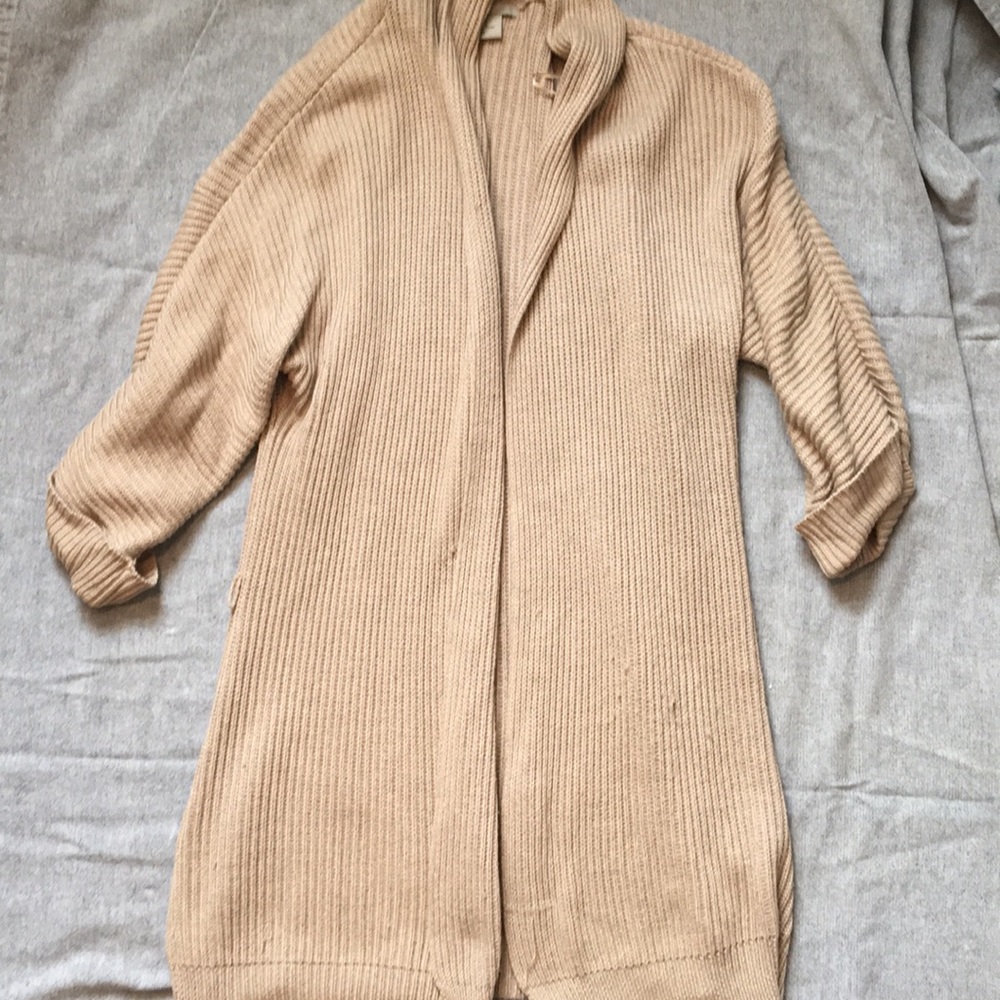 H&M Tan over sized sweater